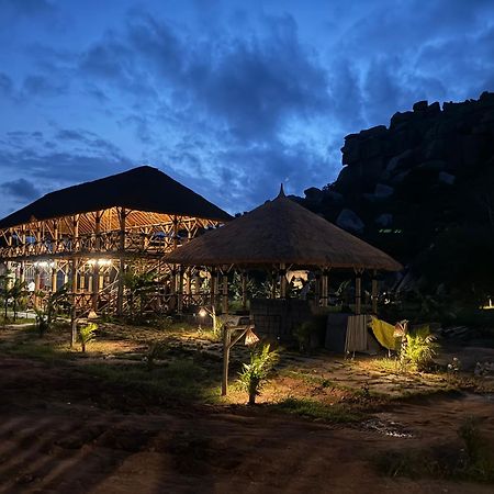 Hotel Hill Stone View Hampi Esterno foto