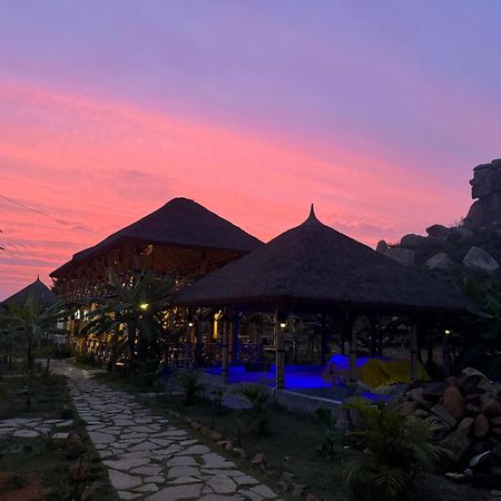 Hotel Hill Stone View Hampi Esterno foto