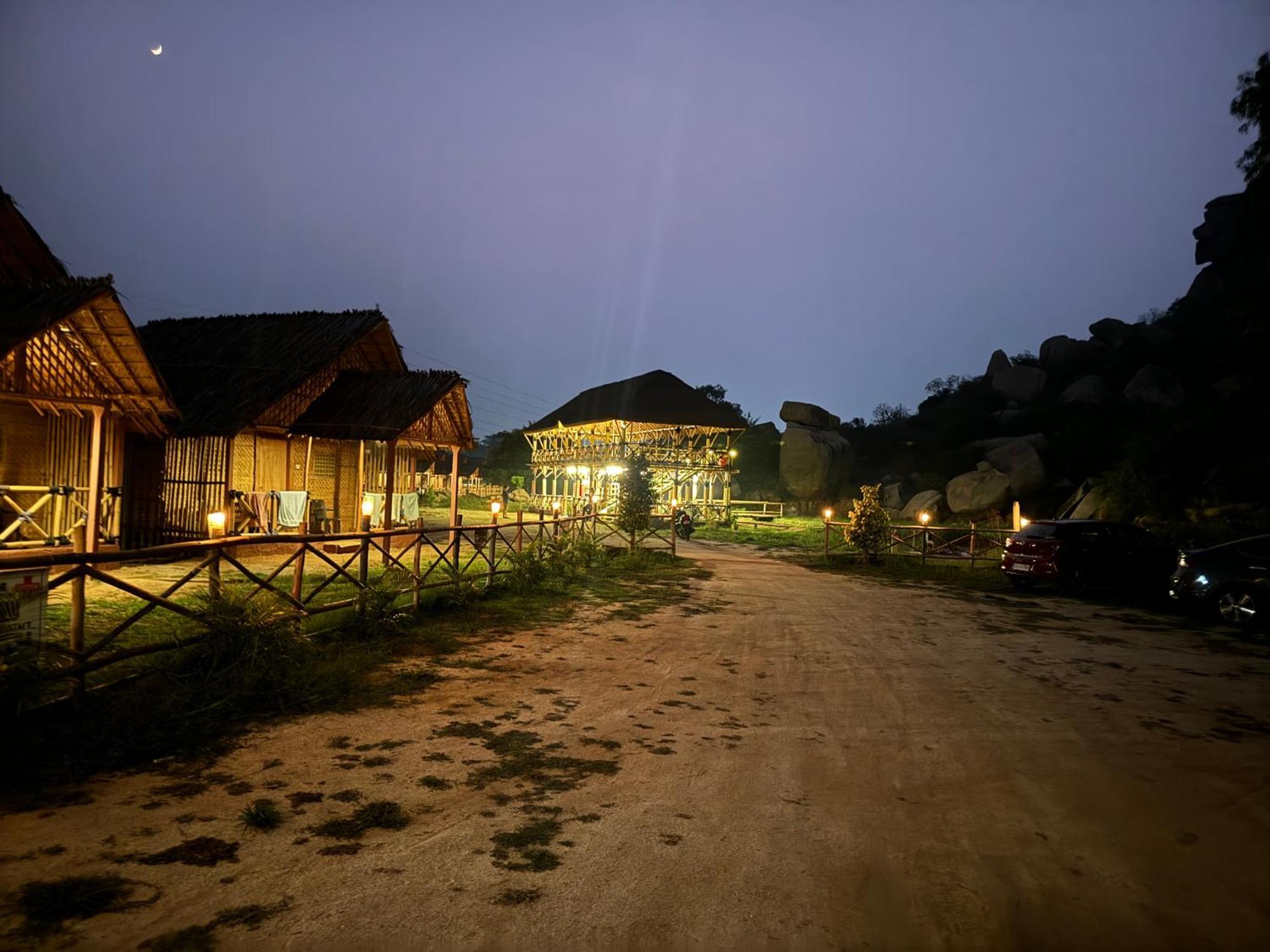 Hotel Hill Stone View Hampi Esterno foto