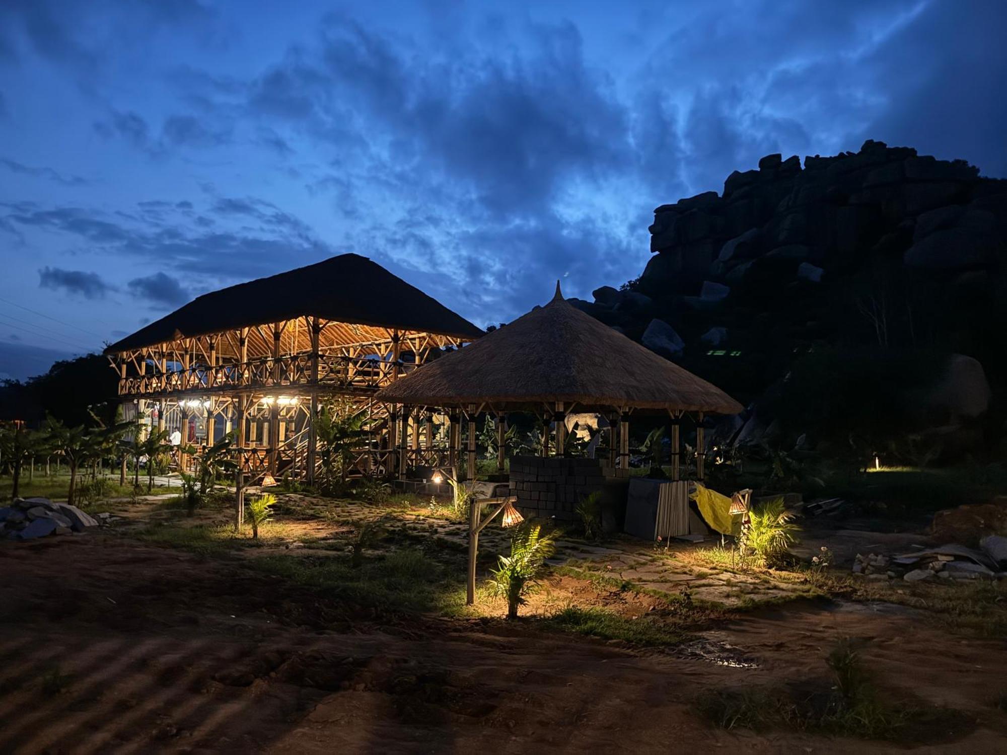 Hotel Hill Stone View Hampi Esterno foto