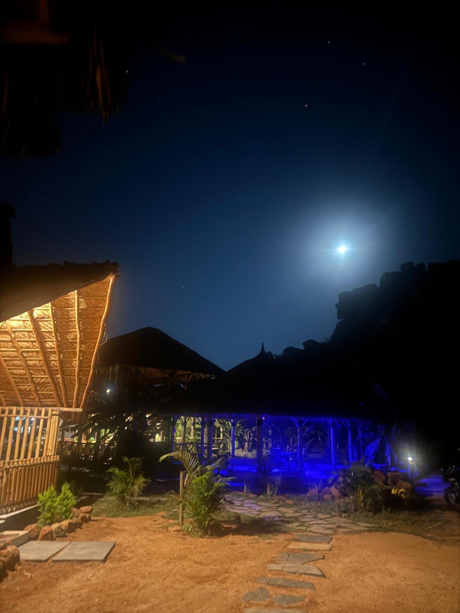 Hotel Hill Stone View Hampi Esterno foto